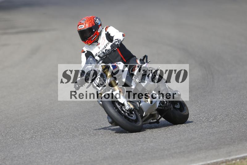 /37 09.08.2026  Pluess Motosport ADR/Einsteiger/13